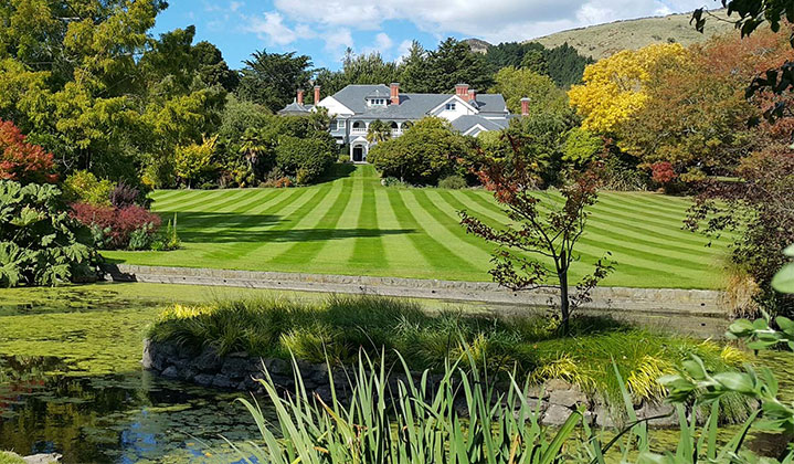 Otahuna Lodge and lake